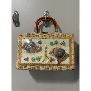 Vintage 1960s Princess Charming By Atlas Wicker Shell Purse